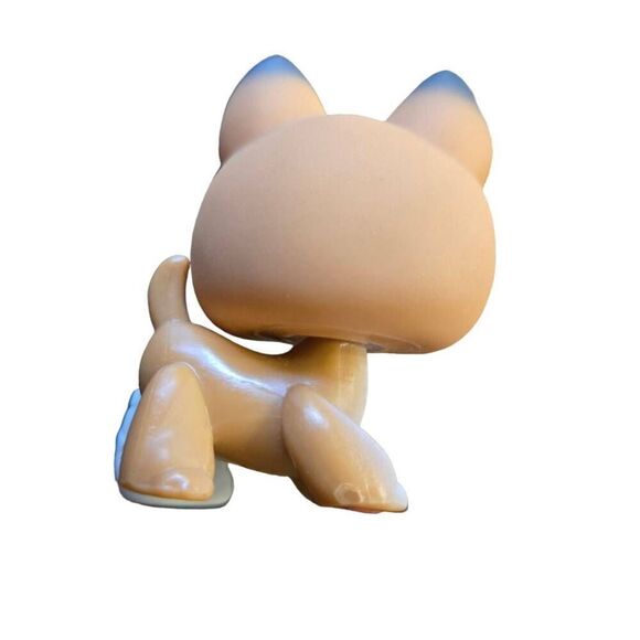 Littlest Pet Shop LPS German Shepard With Cast Removable 2004 #112 - Picture 3 of 4